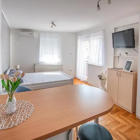 Stella Modern Apartment 2 Novi Sad Exterior photo