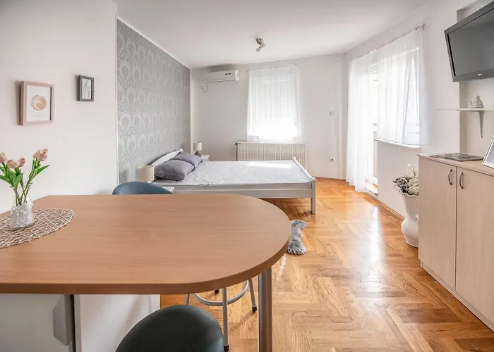 Stella Modern Apartment 2